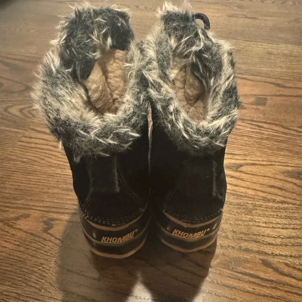 Khombu women’s winter boots size 7